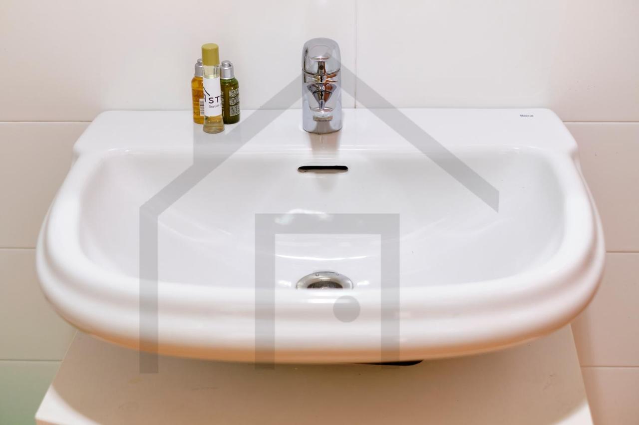 Loft En Oviedo - Ideal Para 3 Personas Dış mekan fotoğraf